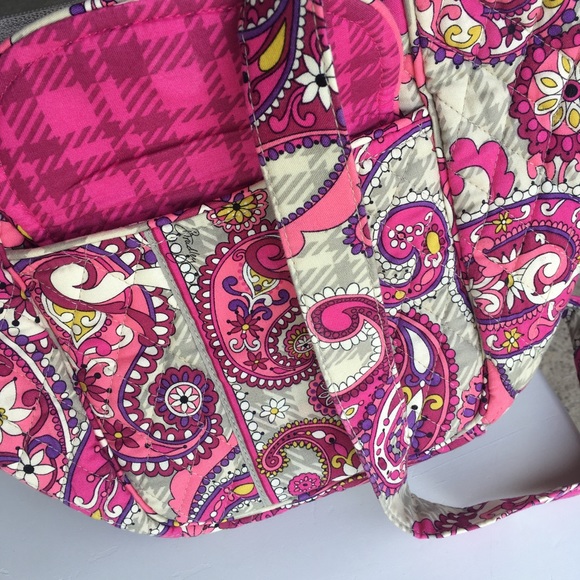 Vera Bradley Cross-Body - Picture 5 of 5